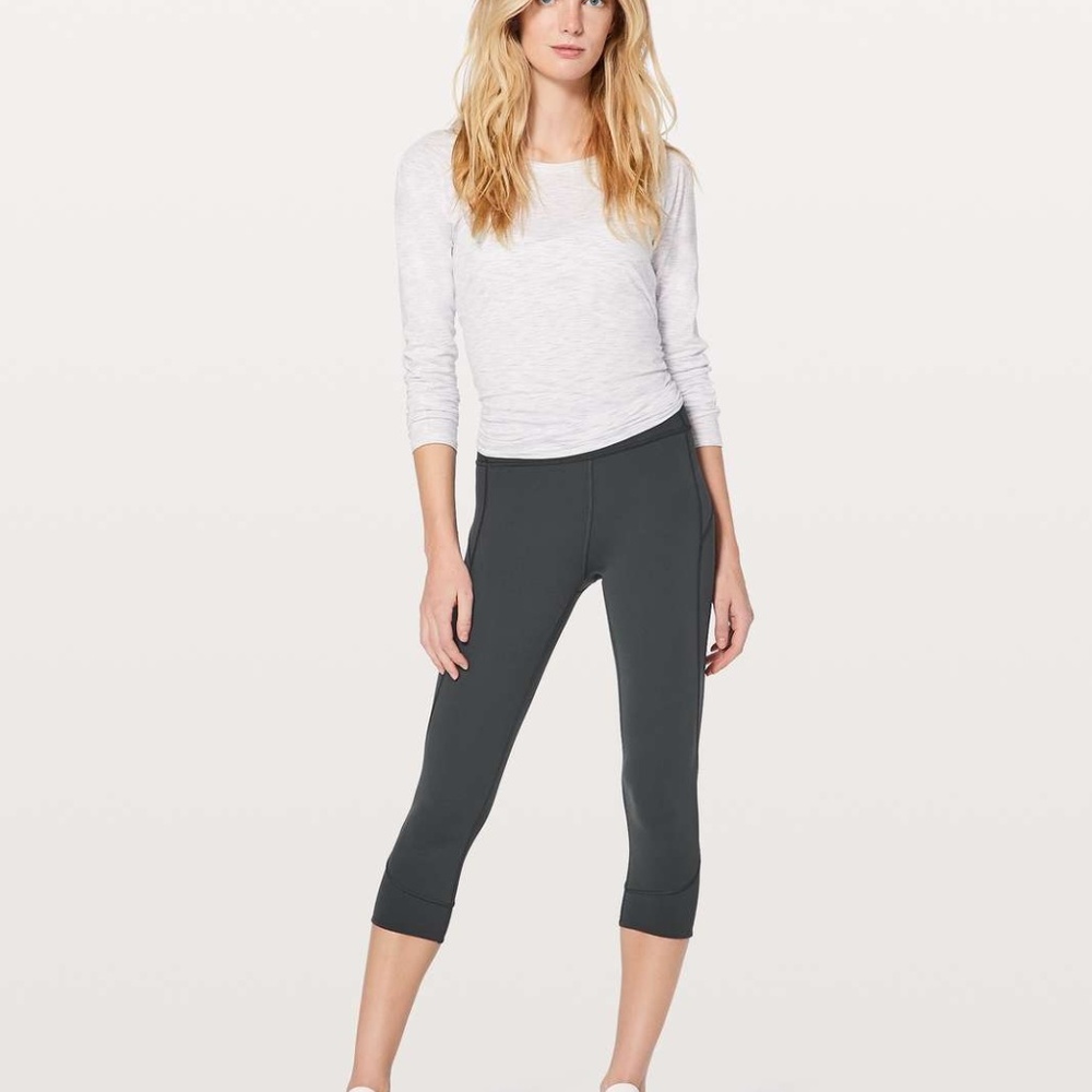 Lululemon In Movement Crop Everlux 19” Grey Sz 10
